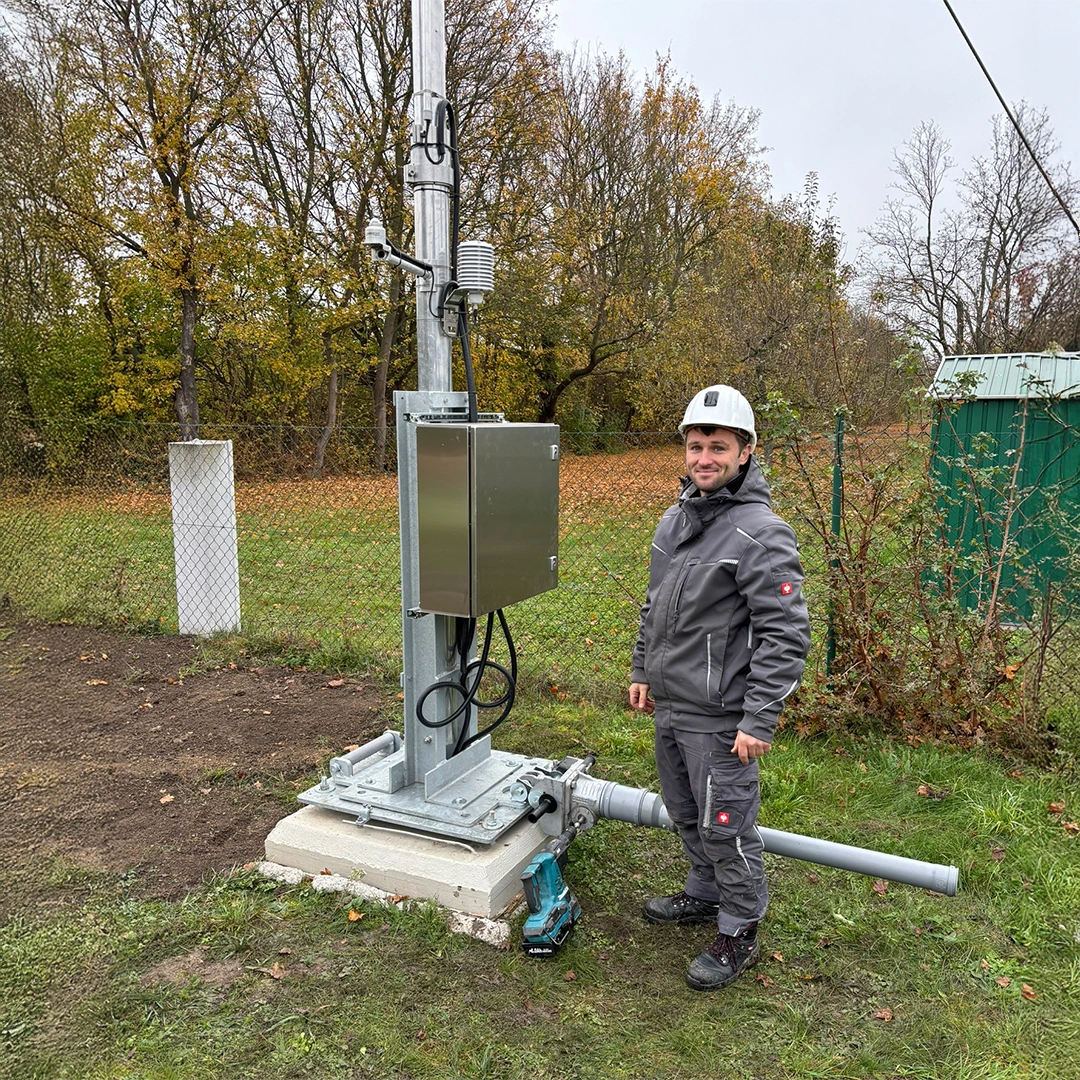 Wartungsarbeiten an einer Messstation